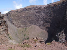 Krater Wezuwiusza.